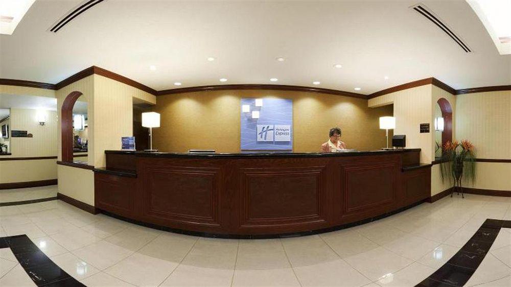 Holiday Inn Express Venice By Ihg Exterior foto